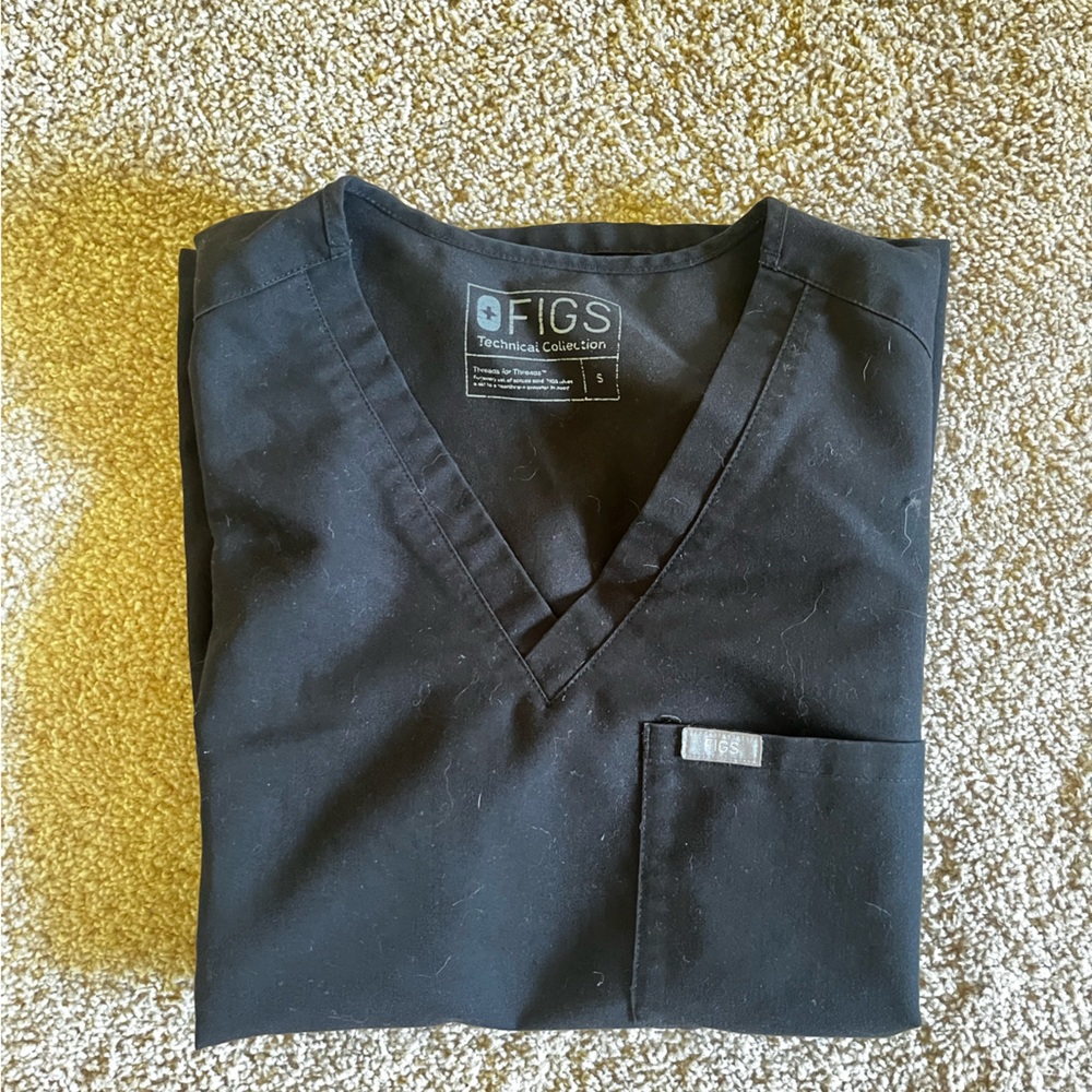 Figs Classic Black V-Neck Catarina Scrub Top
